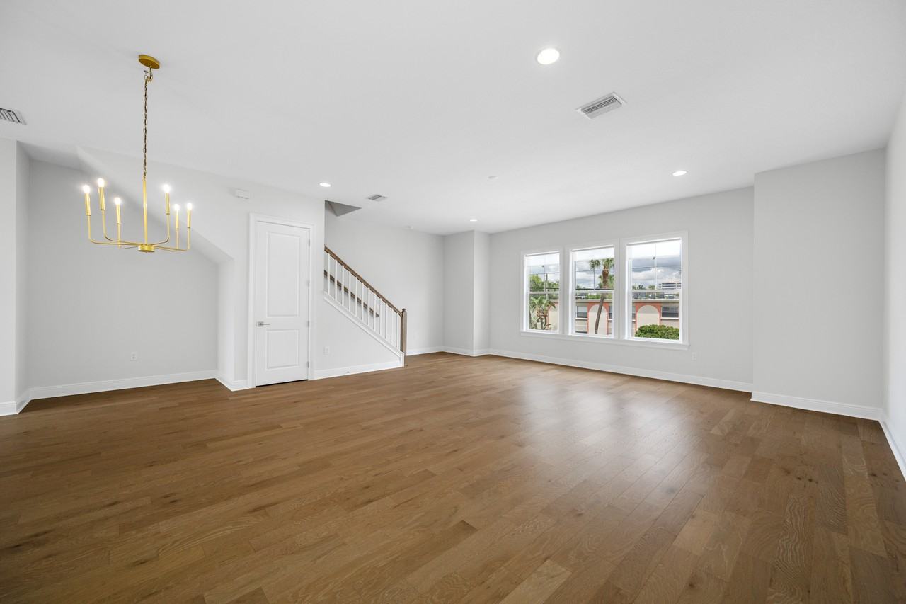 4302 W North B St #2 - Photo 6 of 36