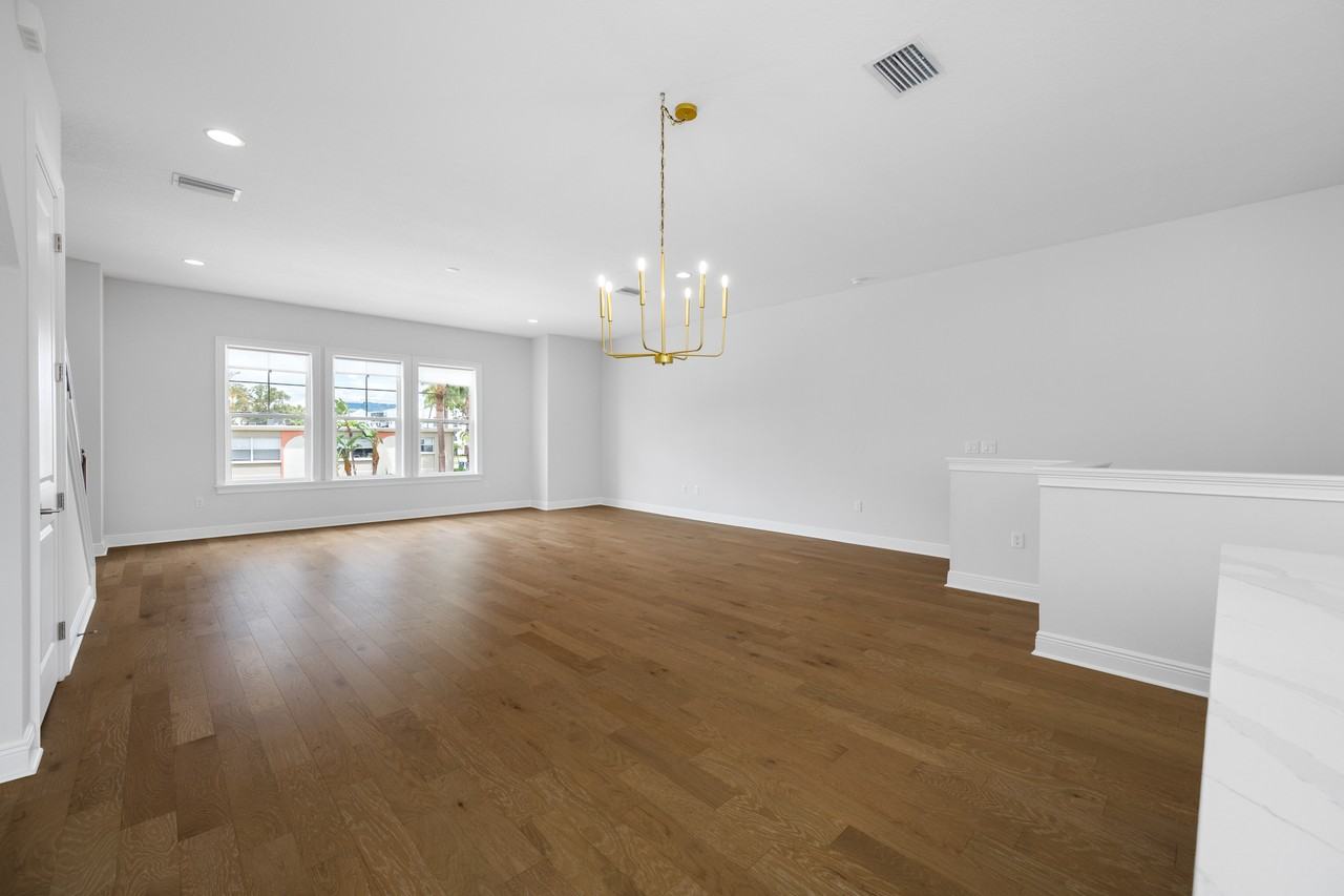 4302 W North B St #2 - Photo 7 of 36
