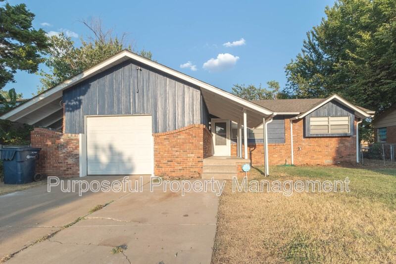 10304 N University Ave - Photo 2 of 22