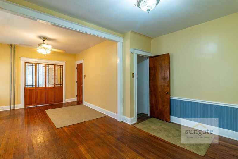 3218 Evergreen Ave #1 - Photo 5 of 25