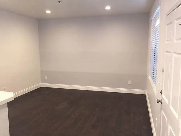 4050 3rd Ave #4KJGFPDM1 - Photo 5 of 18