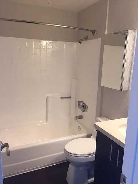 4050 3rd Ave #4KJGFPDM1 - Photo 7 of 18