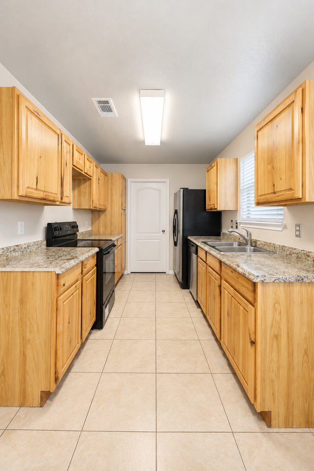 209 Ronald Dr - Photo 3 of 17