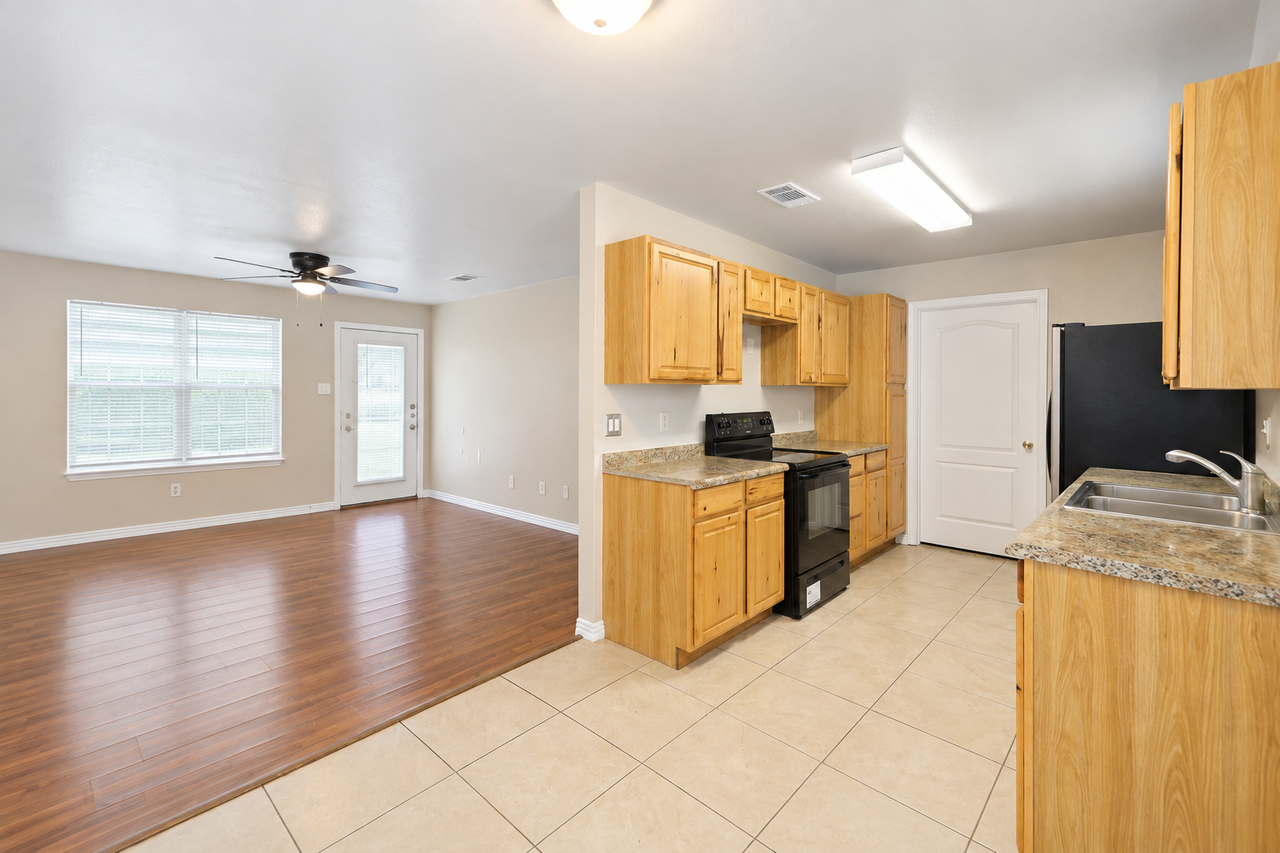 209 Ronald Dr - Photo 6 of 17