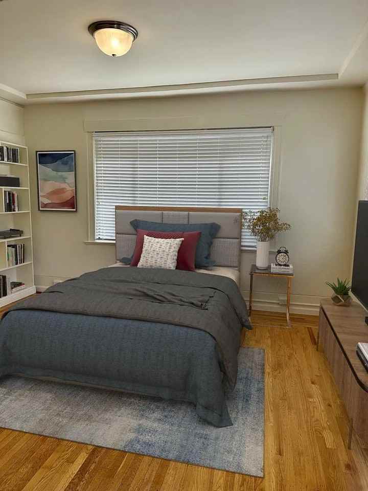 1030 Franklin St - Photo 4 of 5