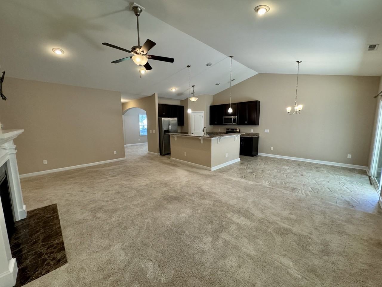 2828 Desert Rose St - Photo 5 of 20