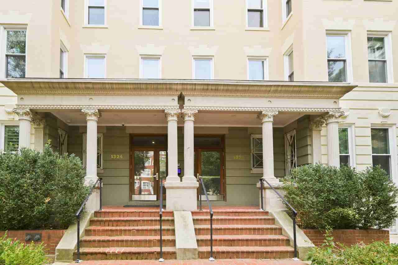 1324 Euclid St Nw - Photo 7 of 20
