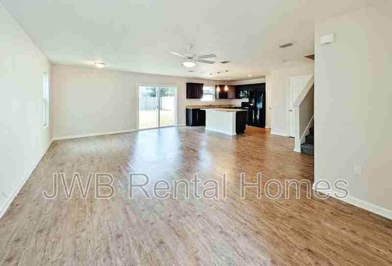 8344 Thor St - Photo 3 of 17