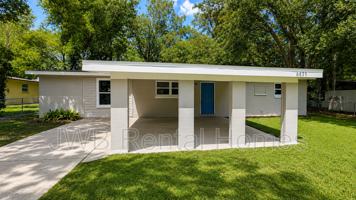 featured image of 6835 Tinkerbell Ln
