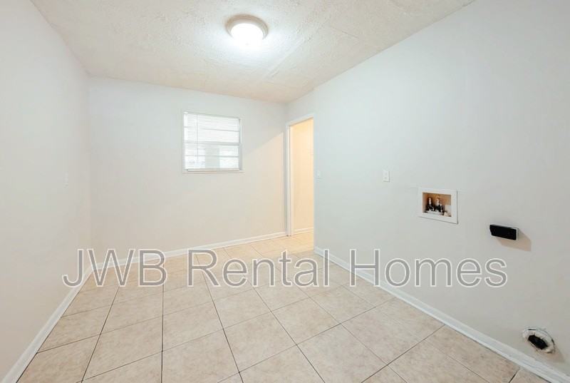 6835 Tinkerbell Ln - Photo 6 of 17