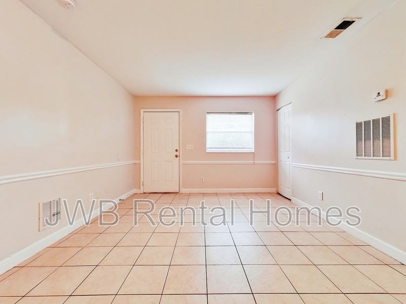 8038 Banville Dr - Photo 6 of 11