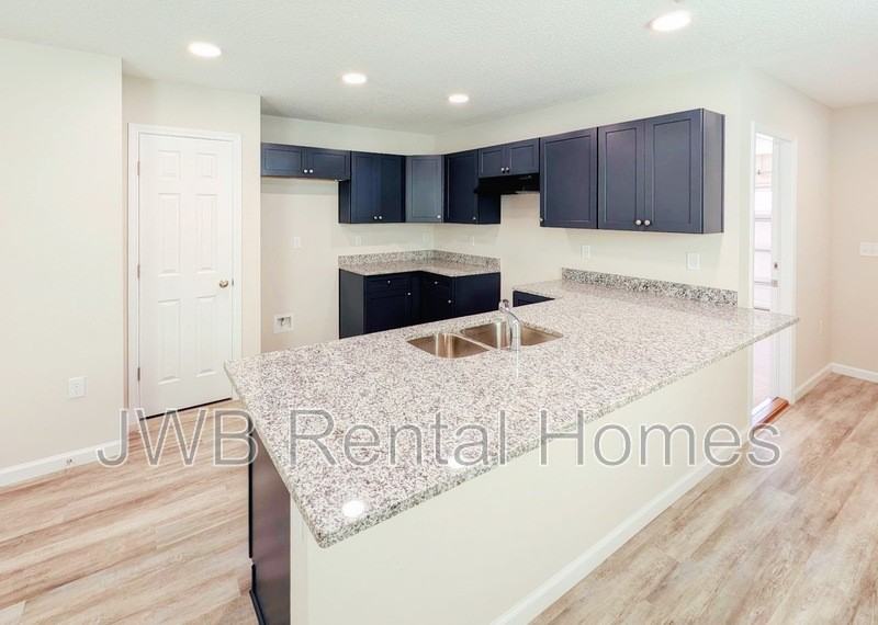 1288 Pangola Dr - Photo 2 of 18