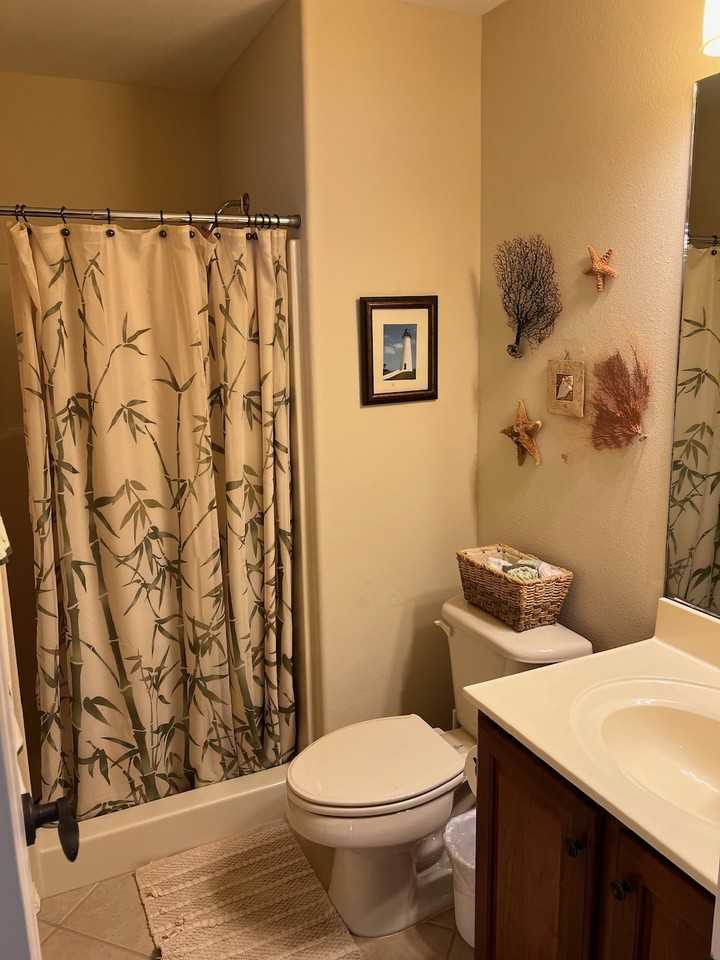 1 Doral Dr - Photo 4 of 20