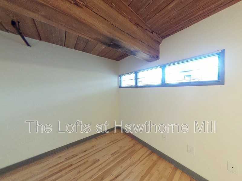 1101 Hawthorne Ln #245 - Photo 6 of 12