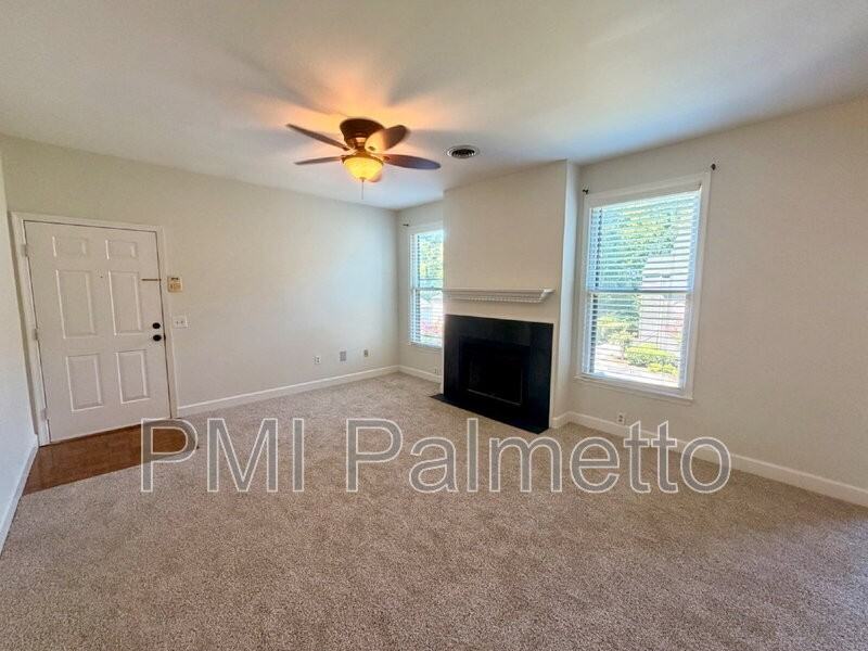 3923 W Buchanan Dr - Photo 3 of 21