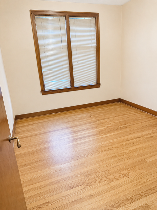 11010 81 Ave Nw #1 - Photo 6 of 17