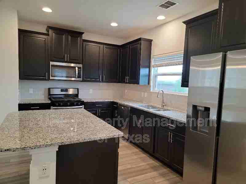 3201 College Park Dr #8 - Photo 2 of 20