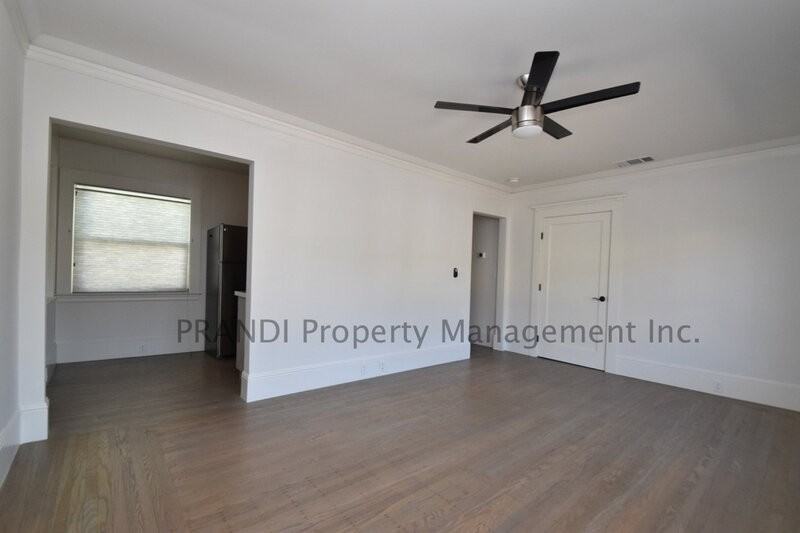 1533 4th St #4 - Photo 2 of 16