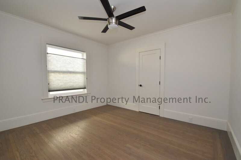 1533 4th St #4 - Photo 6 of 16