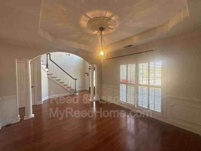 525 Chickasaw Land Way - Photo 3 of 15