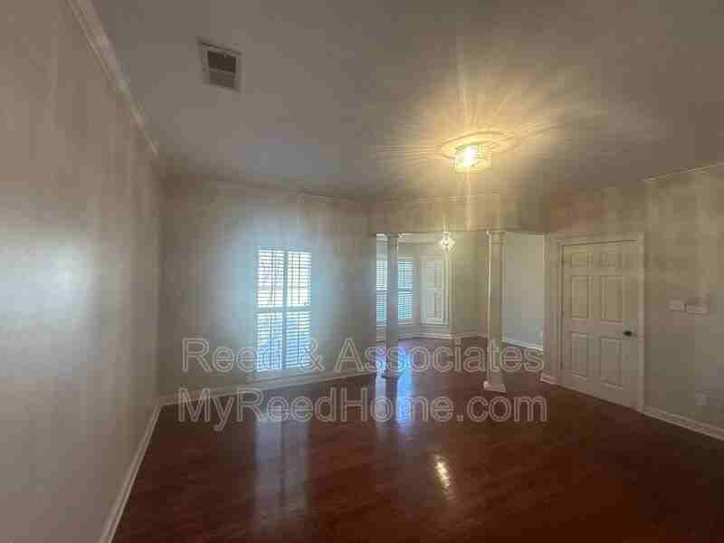 525 Chickasaw Land Way - Photo 7 of 15