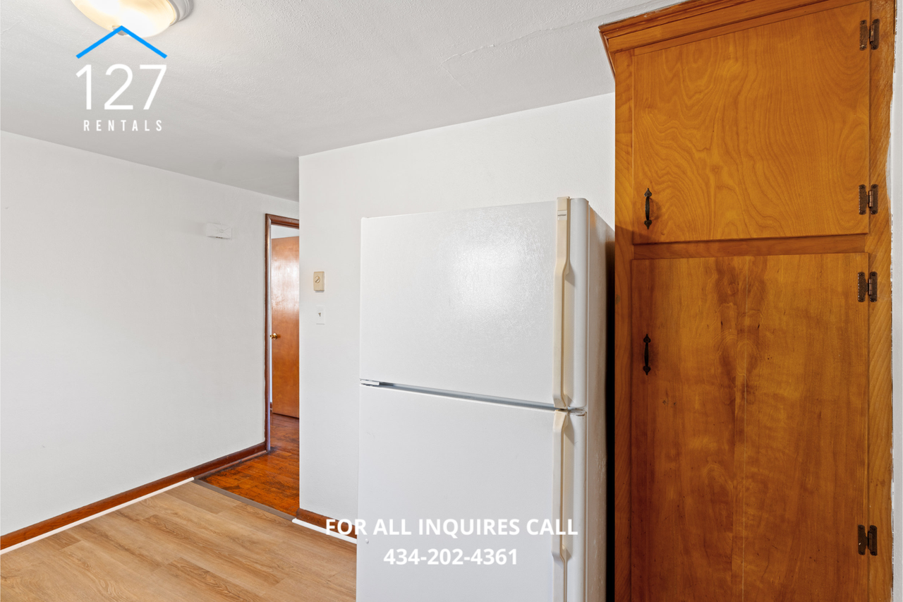 4710 Greenwood Dr #4 - Photo 3 of 12