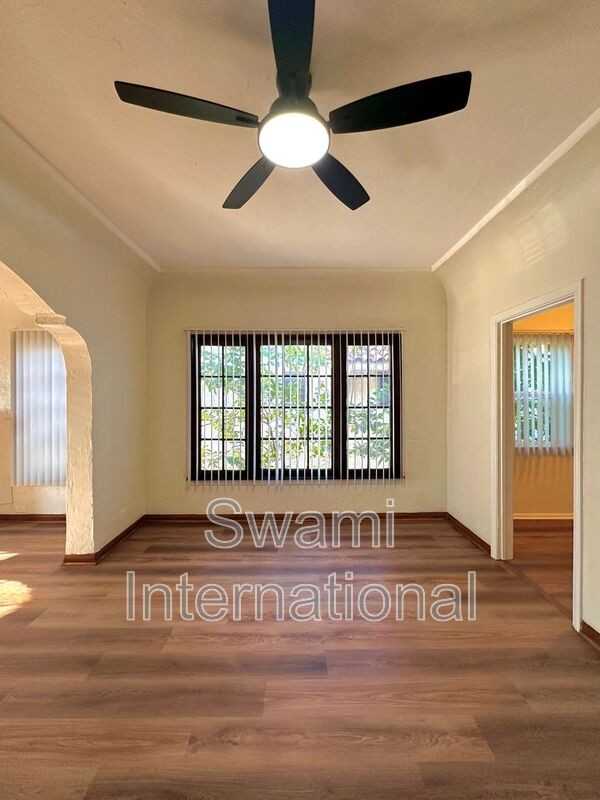 2072 Chestnut Ave #D - Photo 7 of 17