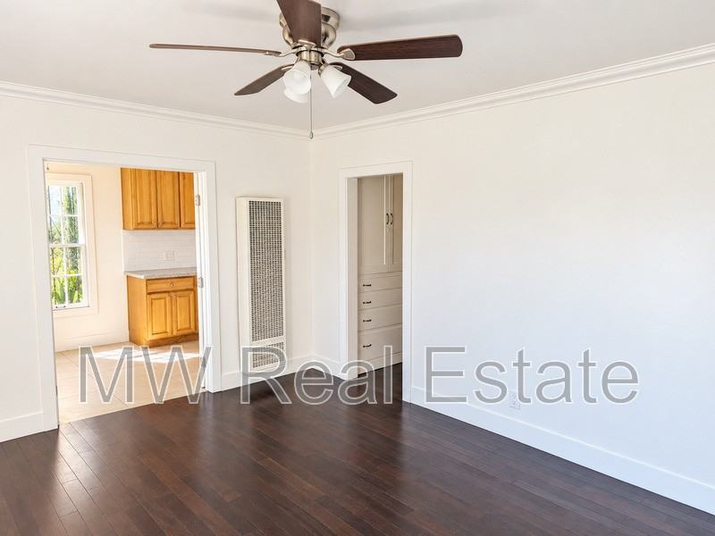 1943 W Washington Blvd - Photo 2 of 12
