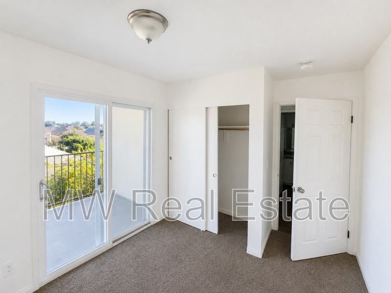 238 E Venon Ave #305 - Photo 7 of 22
