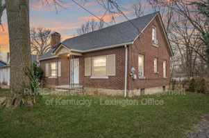 featured image of 200 Floral Park