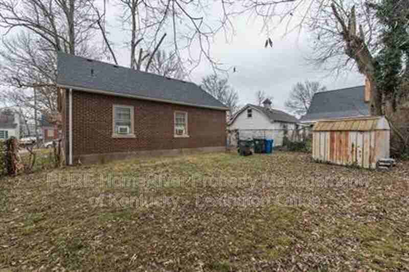 200 Floral Park - Photo 3 of 24