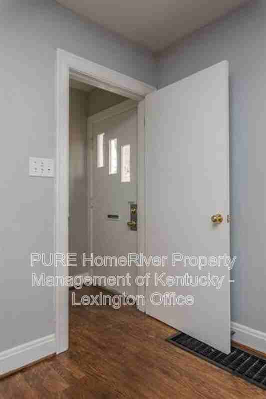 200 Floral Park - Photo 4 of 24