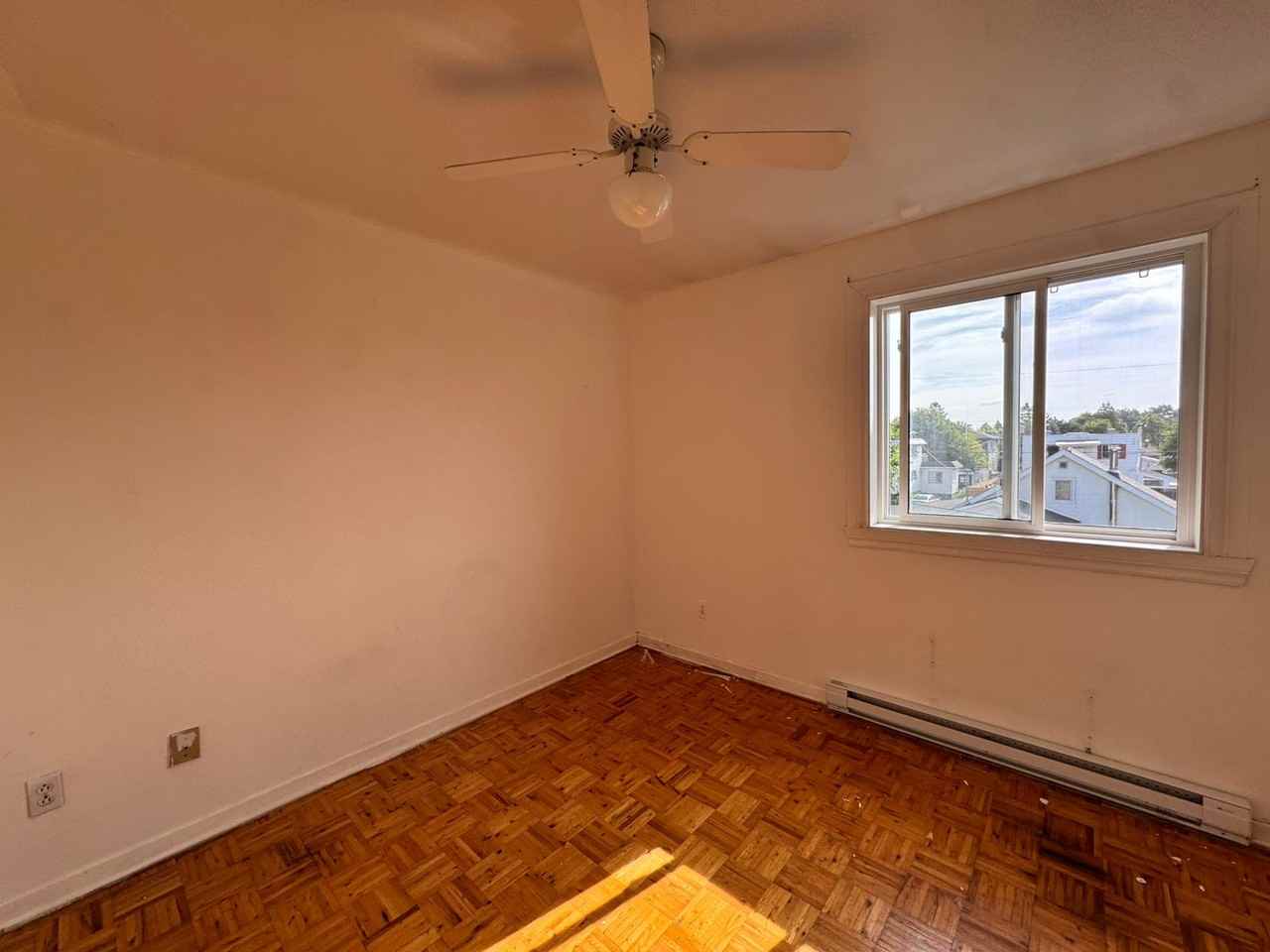 458 Rue Rougemont - Photo 5 of 8
