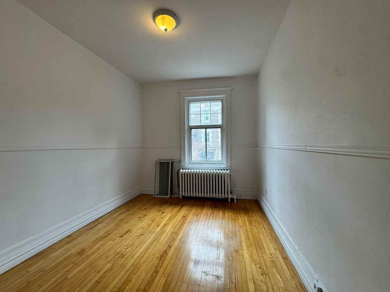 4266 Avenue Old Orchard #10 - Photo 6 of 15
