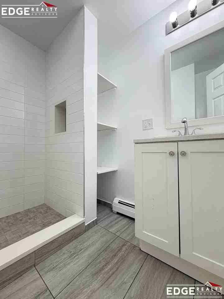 3 Lawrence Pl - Photo 5 of 10