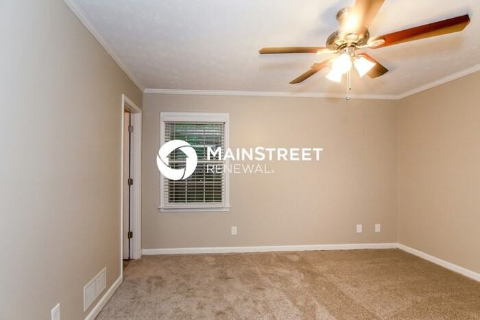 2135 Pinewood Dr - Photo 7 of 14