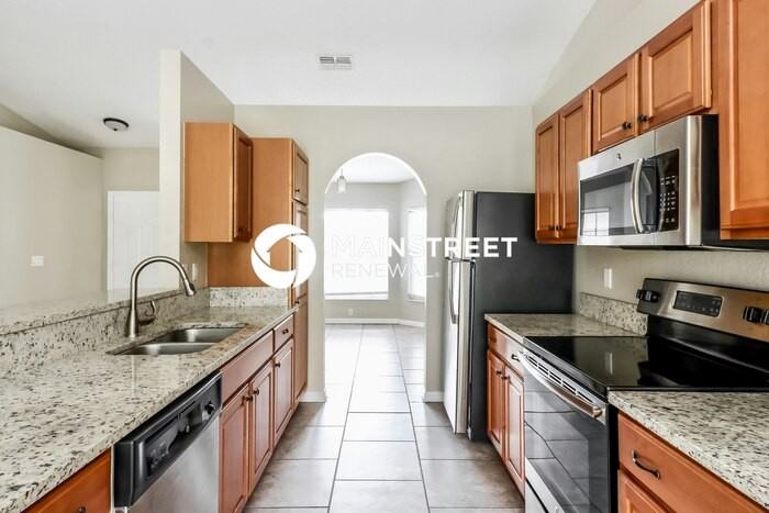 5246 Colchester Ave - Photo 4 of 16