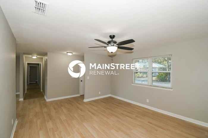 12148 Grasse St - Photo 4 of 16