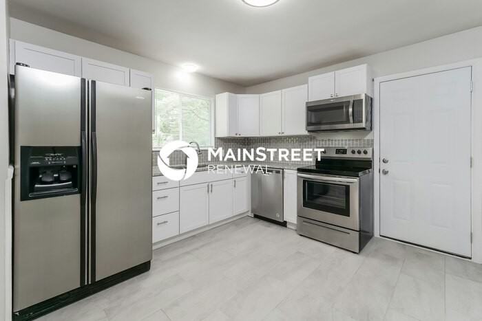 7604 Elm Ave - Photo 4 of 17