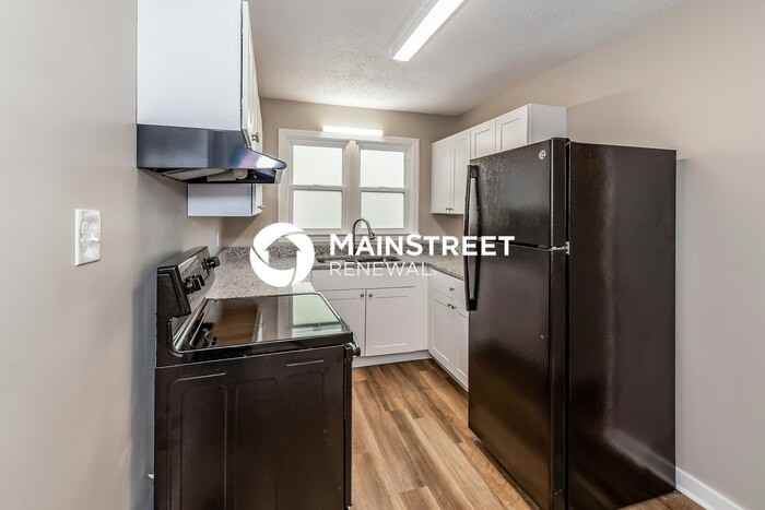 5896 Old Springville Rd - Photo 5 of 17