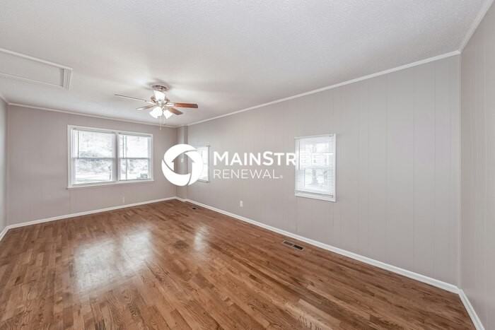 5896 Old Springville Rd - Photo 7 of 17