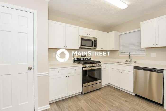 4659 Ivy Green Court - Photo 2 of 15