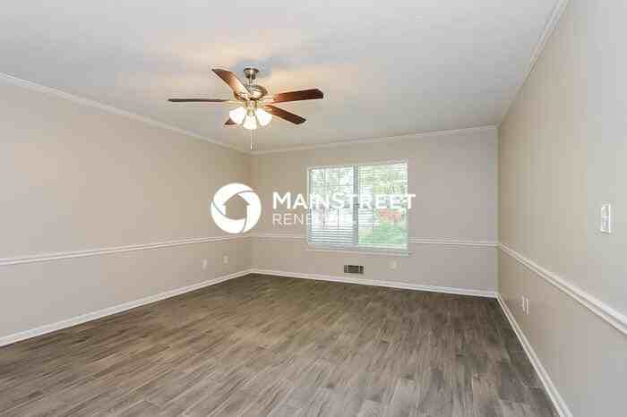 4659 Ivy Green Court - Photo 7 of 15