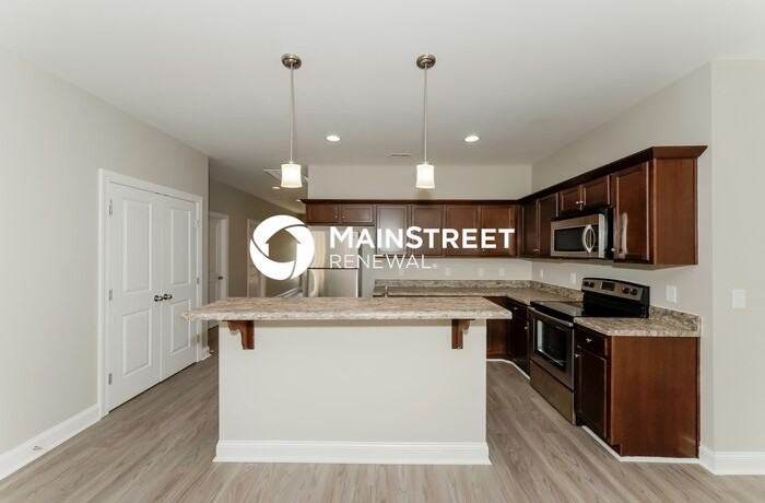 3024 Honeysuckle Dr - Photo 5 of 16