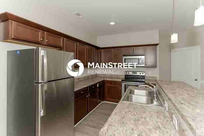 3024 Honeysuckle Dr - Photo 6 of 16