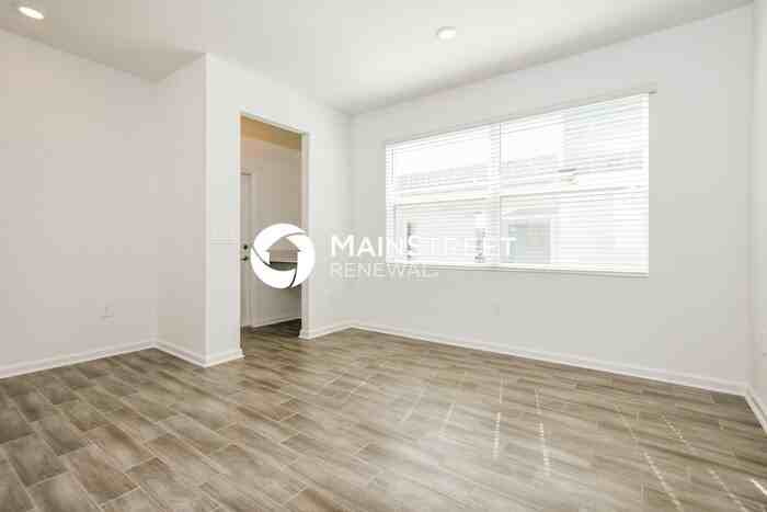 6424 Sprucepine Ln - Photo 7 of 17
