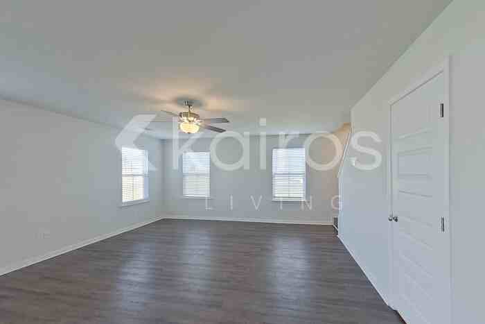 121 Mountain Holly Rd - Photo 5 of 32