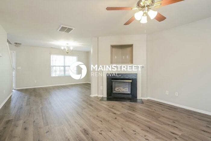 4460 Westhill Pl - Photo 4 of 17
