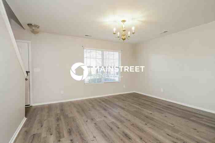 4460 Westhill Pl - Photo 6 of 17