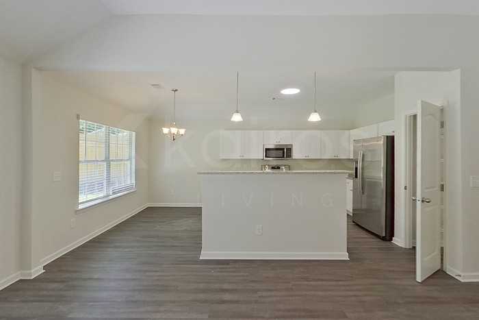 114 Live Oak Dr - Photo 5 of 23
